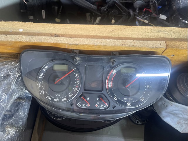 Щиток приборов 3U0920811AKD0 VAG