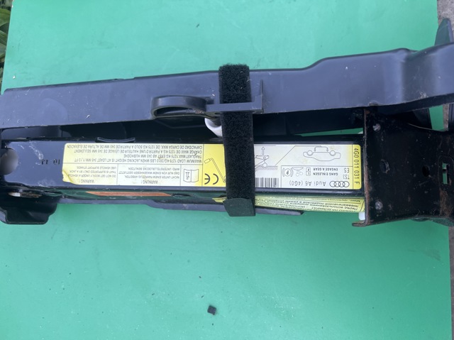 Домкрат 4G0011031F VAG