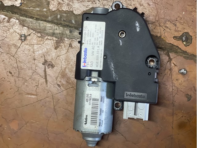 Мотор привода люка 4G8959591A VAG