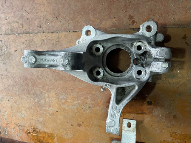 Кулак поворотный передний левый 5310971 FORD