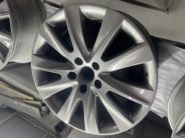 VAG 5N0601025M Диски колесные литые (легкосплавные, титановые) в наличии Павлоград