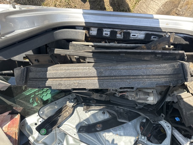 Абсорбер бампера переднего 5N0807248 VAG