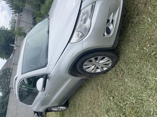 Стекло передней двери, правой 5N0845202 VAG