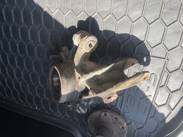 Цапфа поворотного кулака 7L0505436B VAG