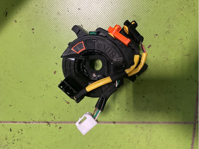 Шлейф Airbag 8430748110 TOYOTA