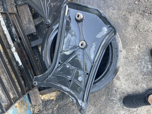 Защита днища, задняя 8K0825219 VAG