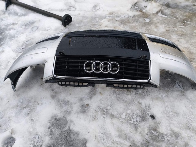VAG 8P3807105GRU Бампер передний в наличии Павлоград