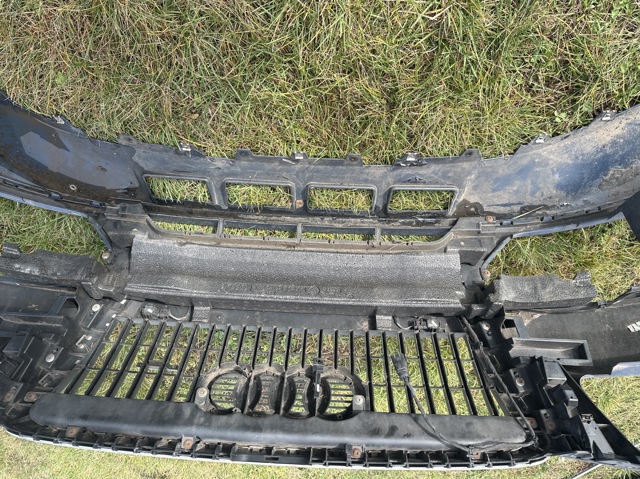 Наполнитель бампера переднего 8R0807550C VAG