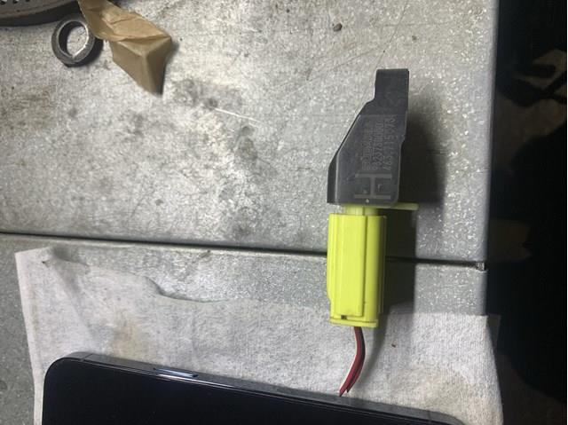 Датчик AIRBAG передний 98237SG000 SUBARU