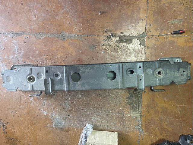 Балка бампера заднего B45C50260 MAZDA