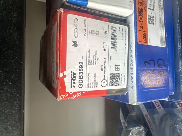 Колодки тормозные GDB3592 TRW