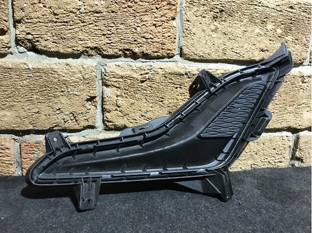 HYUNDAI 865643X700 Заглушка (решетка) противотуманных фар бампера переднего правая в наличии Черновцы