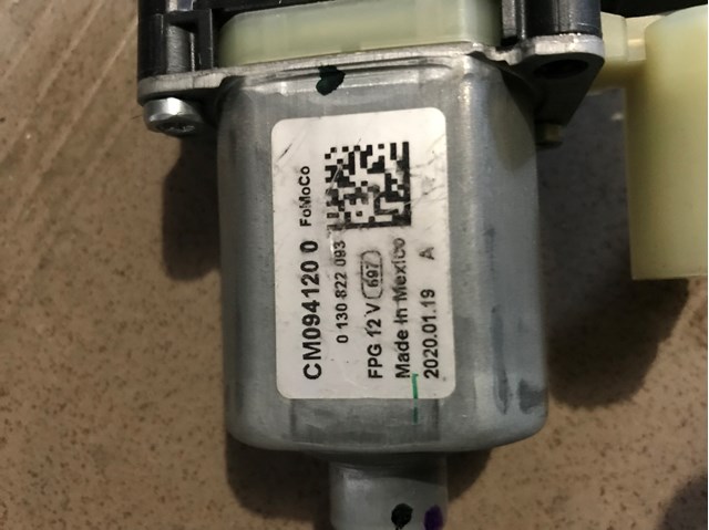 CM0941200 FORD Мотор стеклоподъемника двери передней правой купить в Черновцы