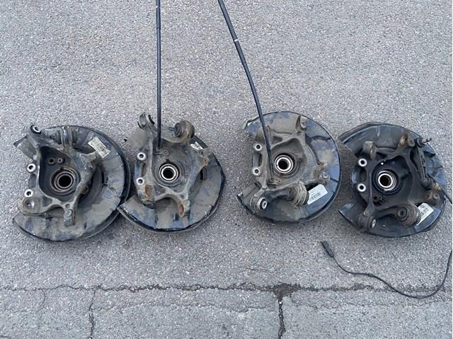 33326792524 BMW Цапфа задняя правая купить в Сумы
