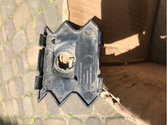 565853665B VAG