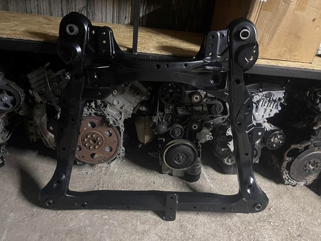 TOYOTA 5110006100 Подрамник передний в наличии Николаев