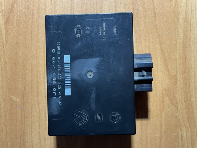 Блок управления систем комфорта 1J0959799Q VAG