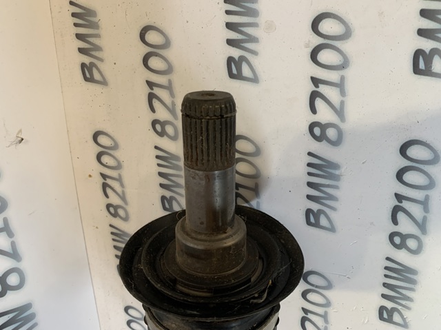 33208664045 BMW Полуось задняя левая купить в Черновцы