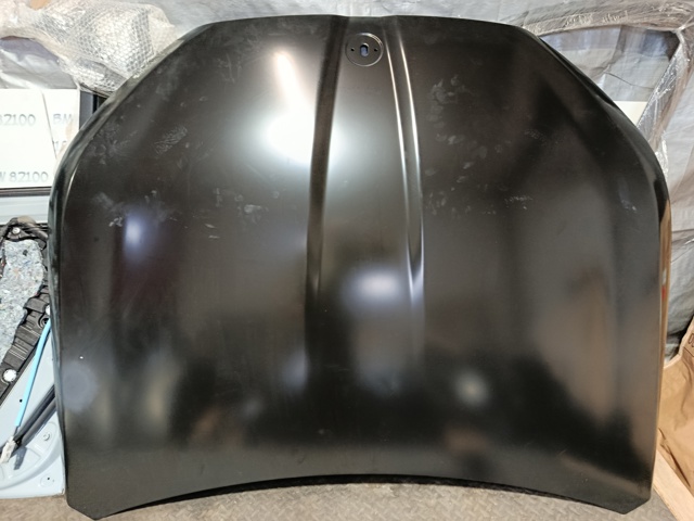 Капот двигателя 41615A5BFE6 BMW