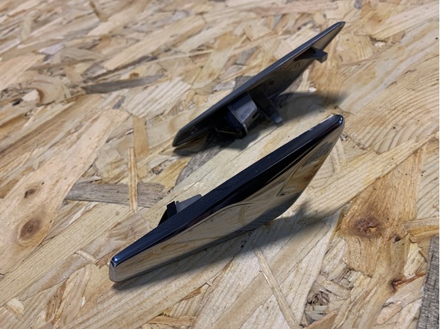 51117338570 BMW Накладка крыла переднего правого купить в Ужгород