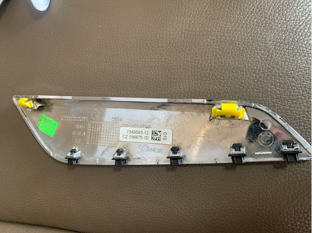 BMW 51137349593 Молдинг крыла переднего левого в наличии Хмельницкий