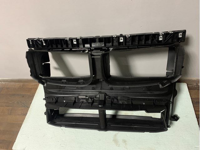 BMW 51748493410 Дефлектор радиатора в наличии Одесса