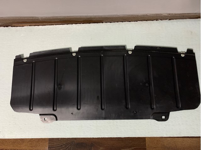 51757255131 BMW Защита двигателя, поддона (моторного отсека) купить в Харьков