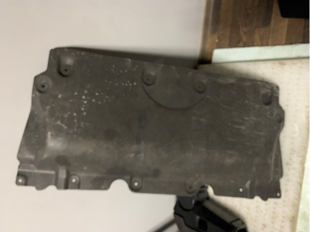 51757447194 BMW Защита двигателя, поддона (моторного отсека) купить в Львов