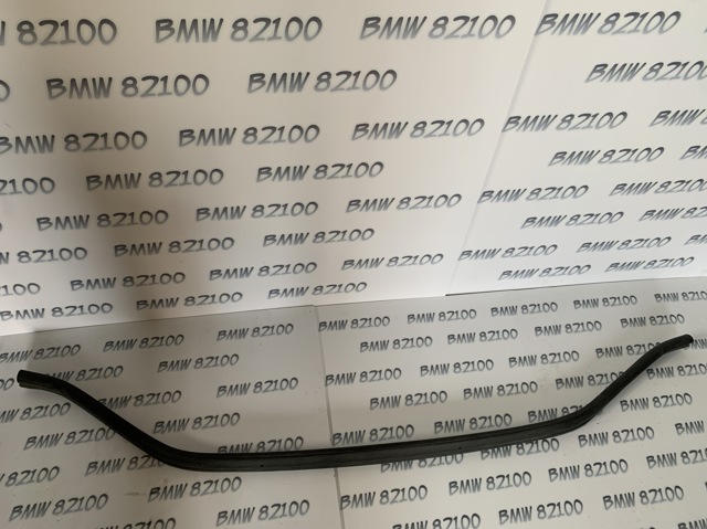 Уплотнитель под капот 51767210736 BMW