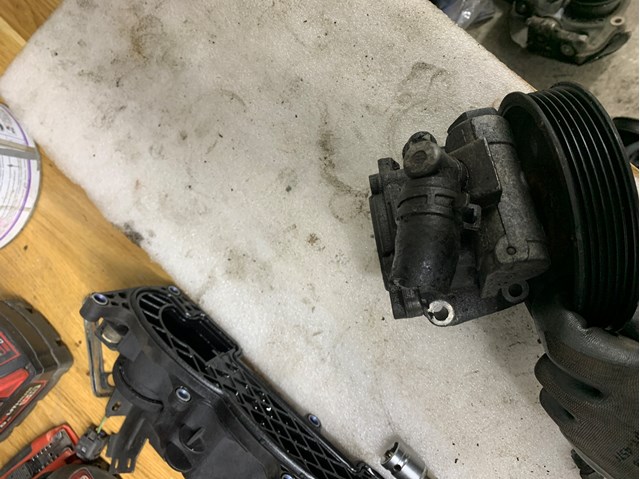 MERCEDES 0024669001 Насос ГУР в наличии Ужгород