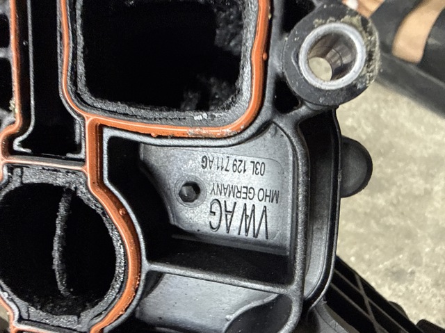 VAG 03L129711AG Впускной коллектор в наличии Житомир