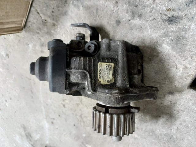 Насос топливный высокого давления 03L130755J BOSCH
