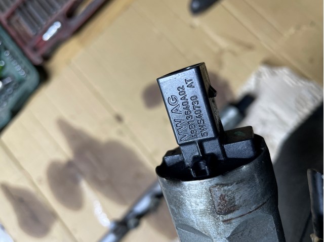 03L130764A VAG Регулятор давления топлива купить в Ирпень