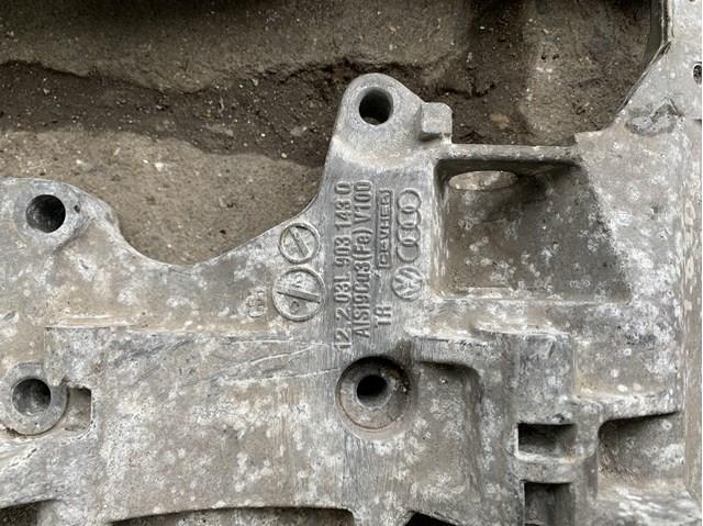 03L903143Q VAG Кронштейн генератора купить в Днепр