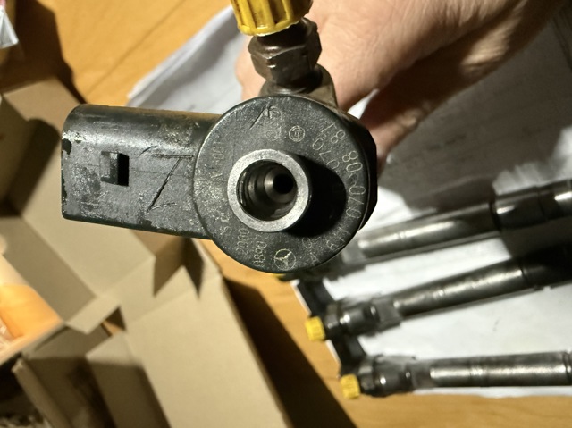BOSCH 0445110070 Форсунка впрыска топлива в наличии Николаев