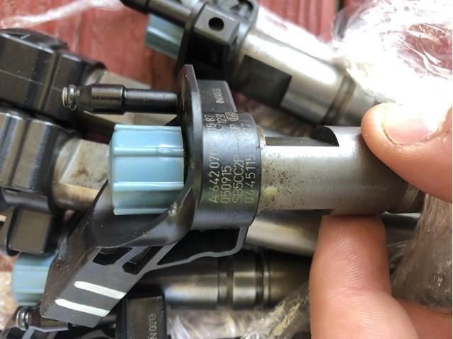 BOSCH 0445115027 Форсунка впрыска топлива в наличии Ужгород