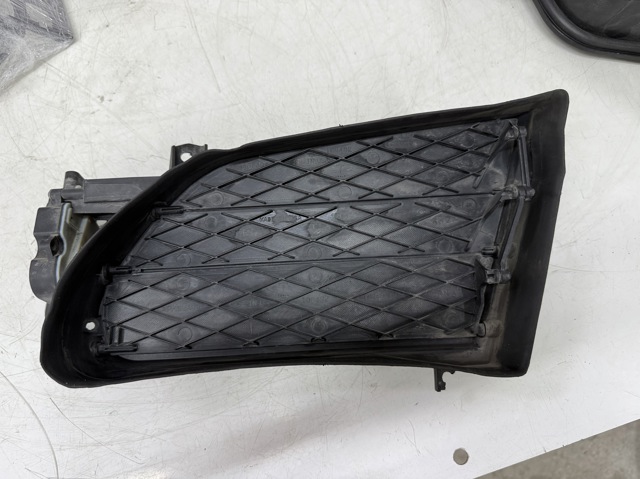 Tesla Model 100726900F в наличии Ровно
