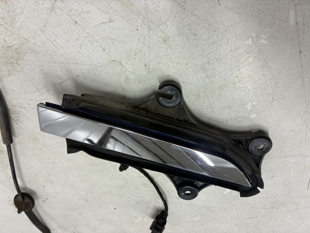 Ручка передней двери наружная, правая 103541900E TESLA