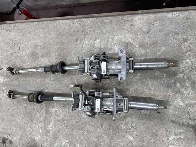 Колонка рулевая 104481100F TESLA