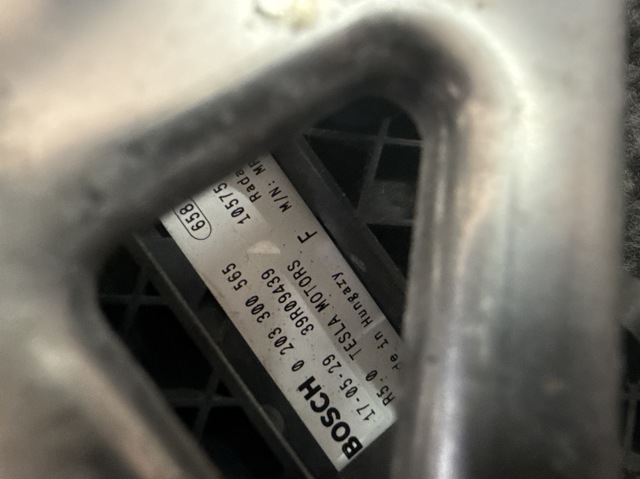 TESLA 105755100B Радарный датчик дистанции в наличии Хмельницкий