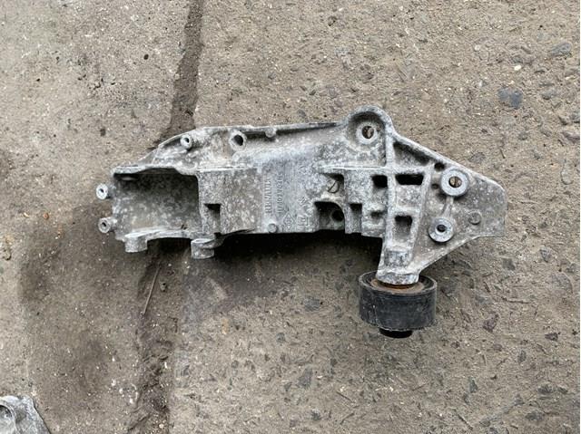 Кронштейн генератора натяжной 117103703R RENAULT