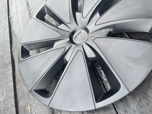 TESLA 134423100B в наличии Львов
