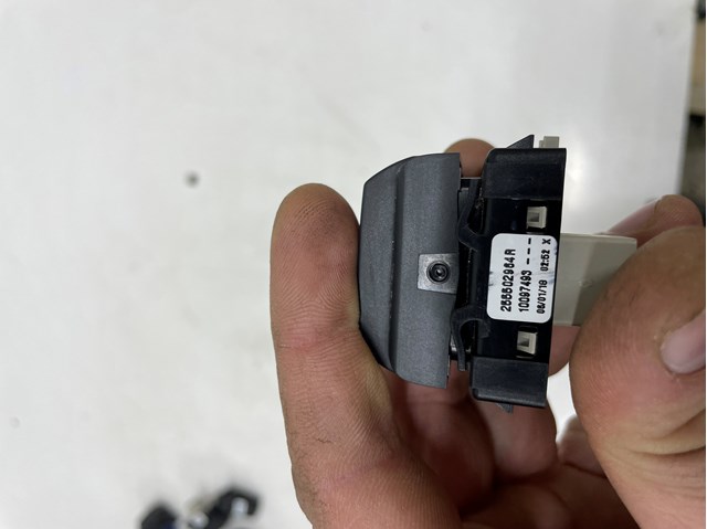 255502964R RENAULT Переключатель управления круиз контролем купить в Чернигов