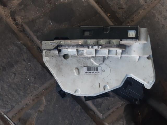 Дверной замок передний правый 5K1837016 VAG