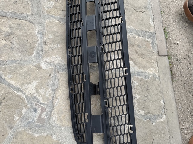 6008159 TESLA Решетка бампера переднего купить в Тернополь