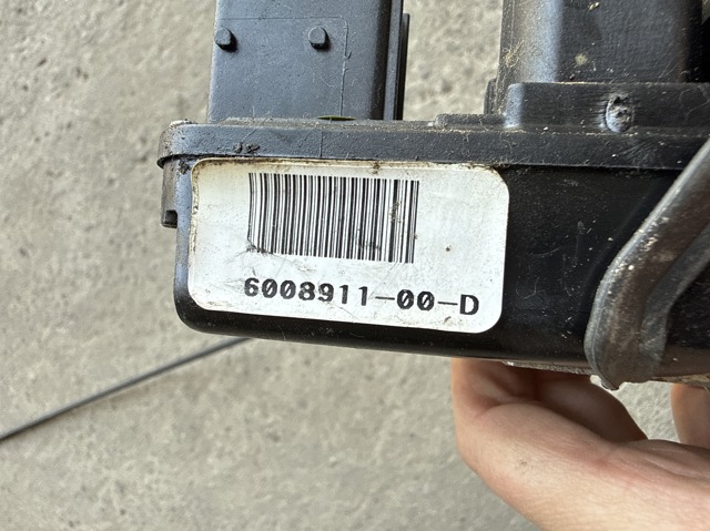 600891100D TESLA Замок двери задней левой купить в Ужгород