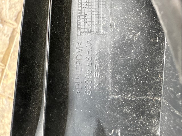 NISSAN 668955SH0A Водосток лобового стекла, жабо в наличии Харьков