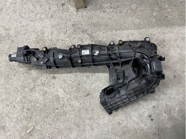 Впускной коллектор 7800088 BMW