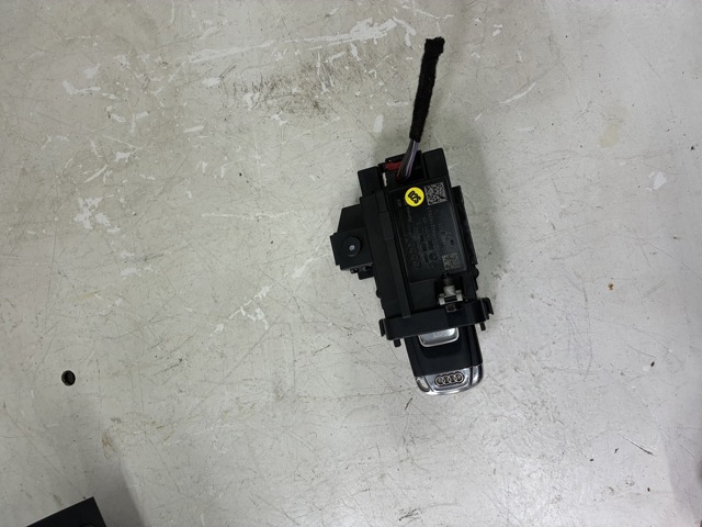 Замок зажигания 8K0909131C VAG