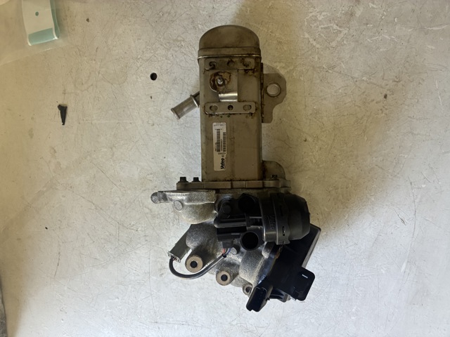 Клапан EGR системы рециркуляции отработавших газов 9671398180 PEUGEOT